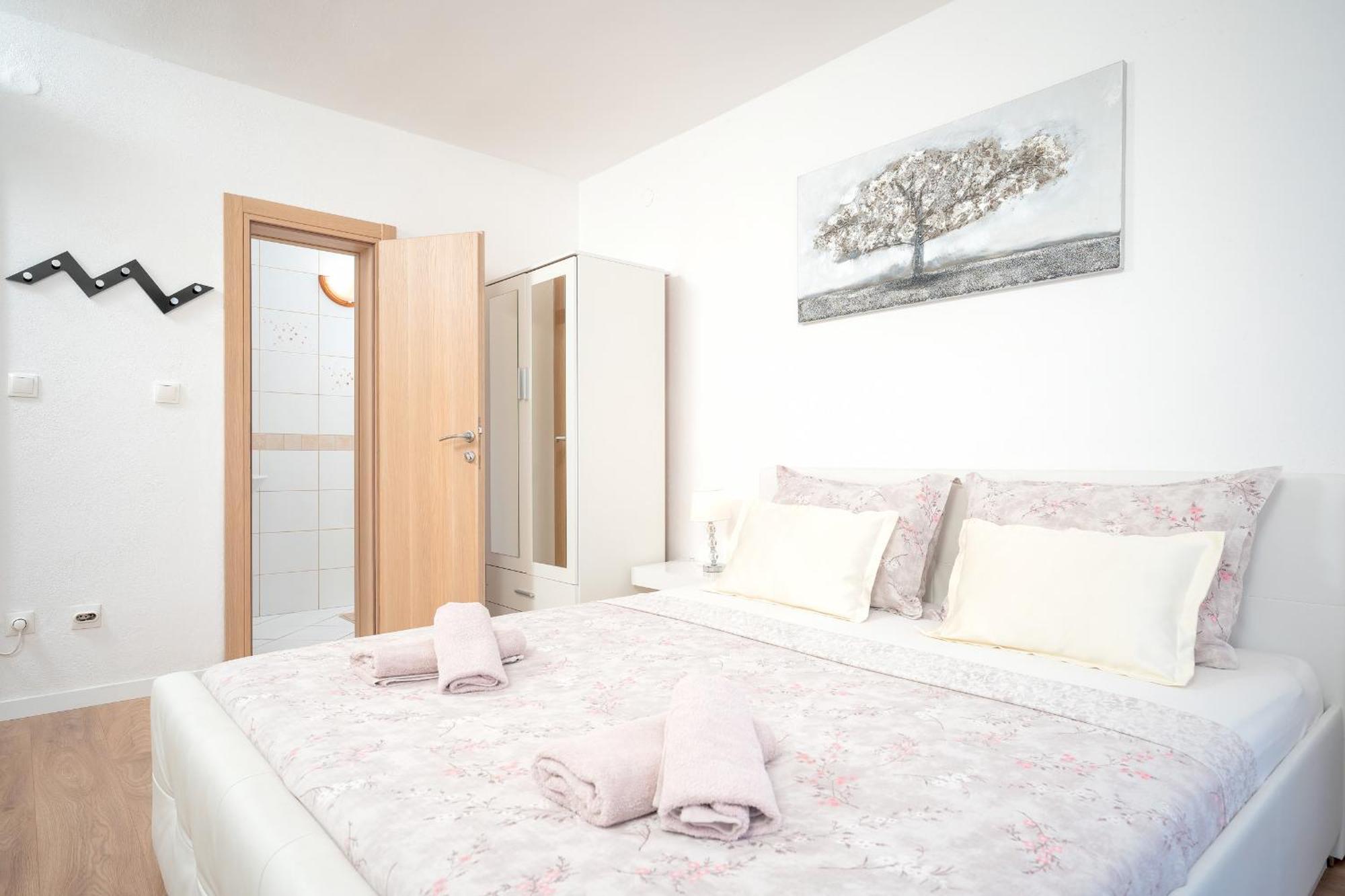Apartments Edi - Zf Hvar Đảo Hvar Ngoại thất bức ảnh