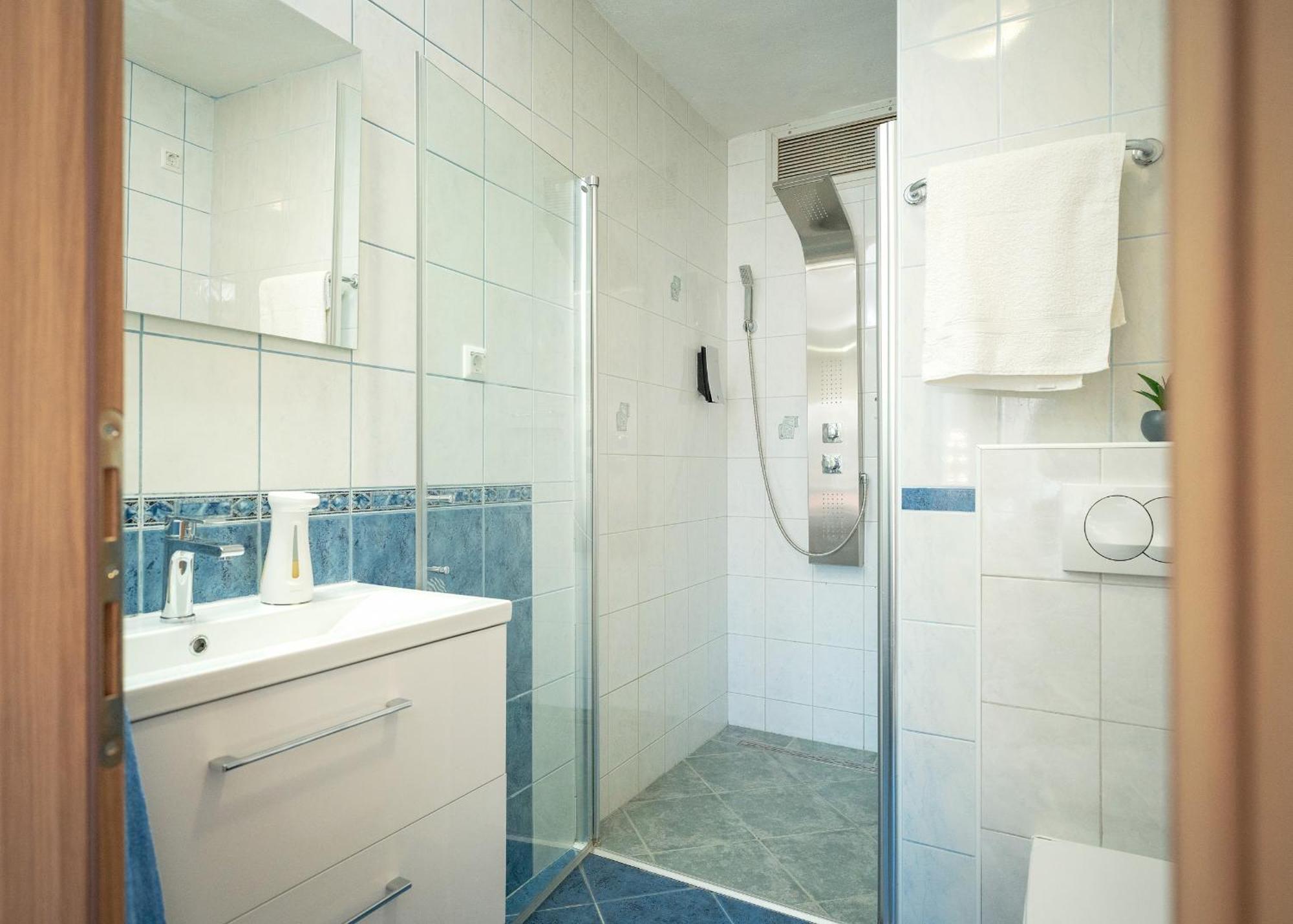 Apartments Edi - Zf Hvar Đảo Hvar Ngoại thất bức ảnh