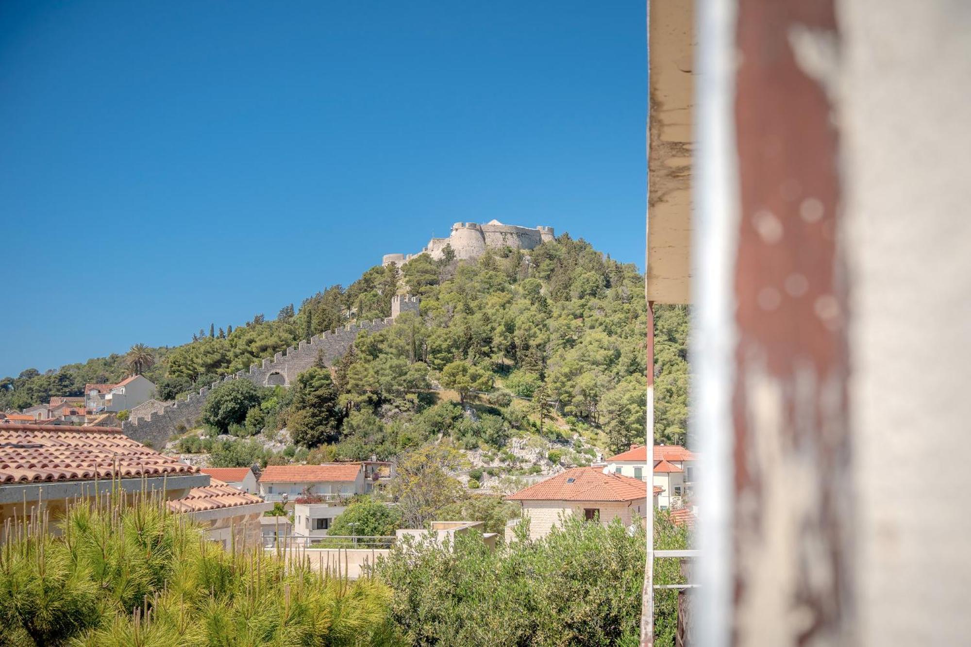 Apartments Edi - Zf Hvar Đảo Hvar Ngoại thất bức ảnh